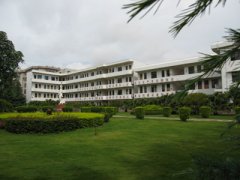 <b>文山州平易近族职业手艺学校</b>